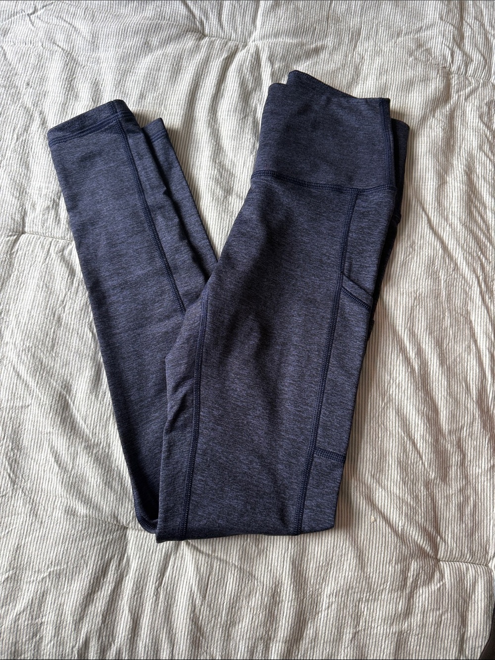 Aerie Navy Active Leggings with High Waist and side pocket